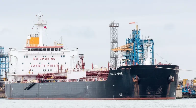 BALTIC WAVE Tanker IMO 9259991 photo 8