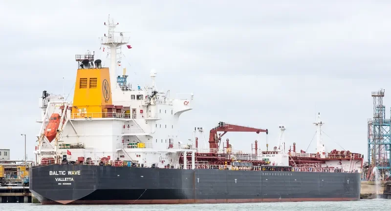 BALTIC WAVE Tanker IMO 9259991 photo 10