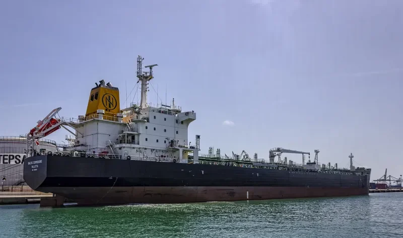 COMMODORE ONE Tanker IMO 9260017 photo 9
