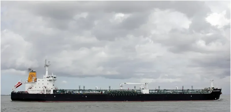COMMODORE ONE Tanker IMO 9260017 photo 10
