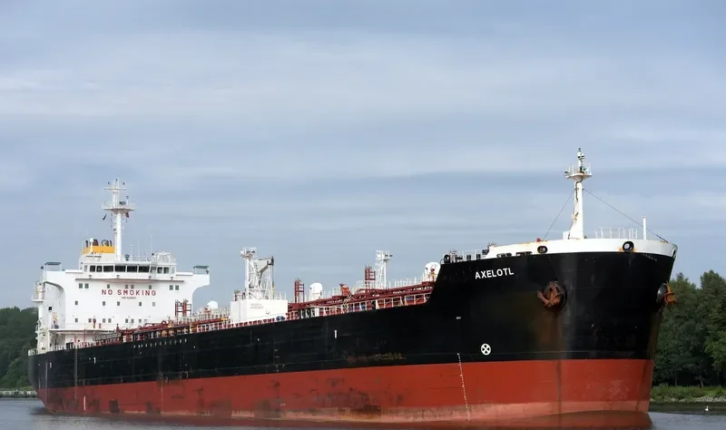 PETROSAMUDRA Tanker IMO 9260043 photo 10