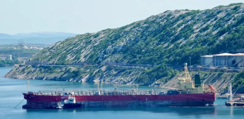 PIONEER Tanker IMO 9260079 photo 7