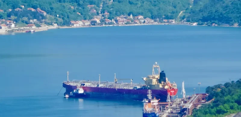 PIONEER Tanker IMO 9260079 photo 8