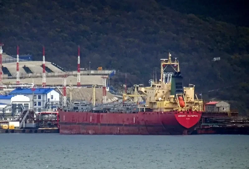 MOUNT OLYMPUS Tanker IMO 9260081 photo 2