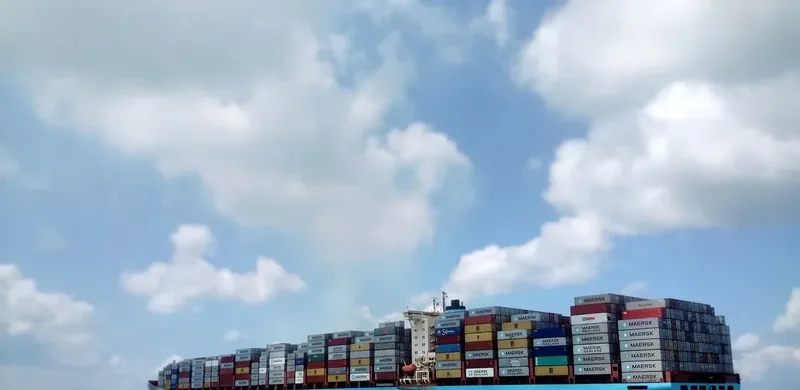 ARNOLD MAERSK Container Ship IMO 9260433 photo 25