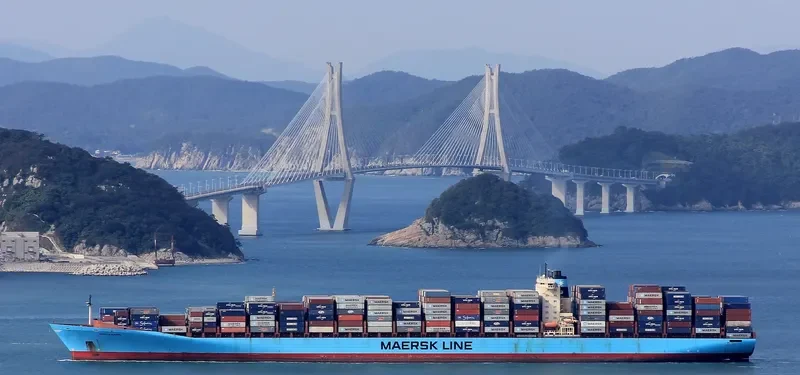 ARNOLD MAERSK Container Ship IMO 9260433 photo 28