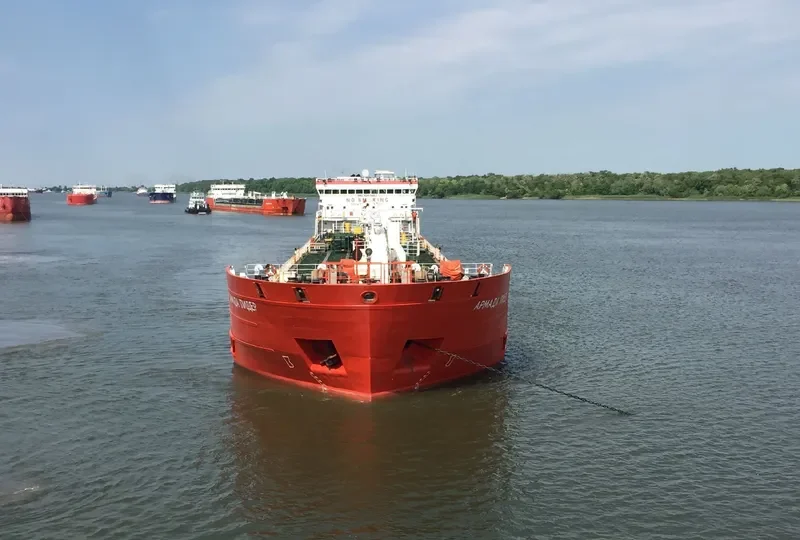 ARMADA LEADER Tanker IMO 9260483 photo 3