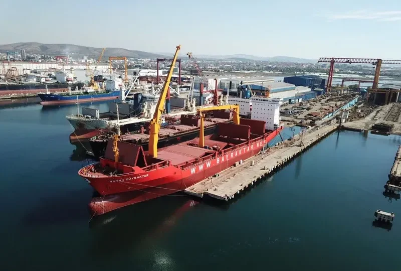 BURAK BAYRAKTAR Container Ship IMO 9260536