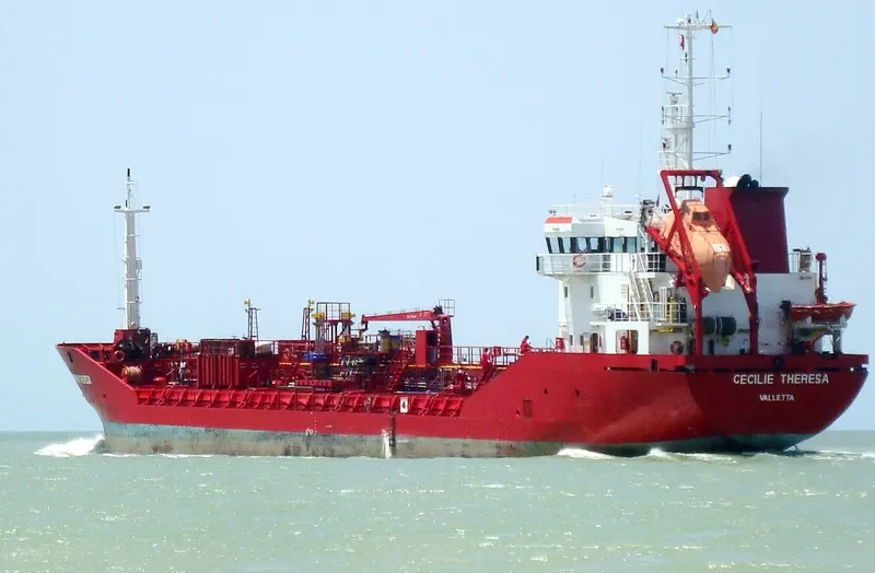 LIDYA Tanker IMO 9260550 photo 5