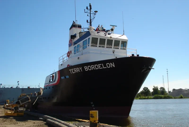 BERING HOPE Offshore Vessel IMO 9260732 photo 2