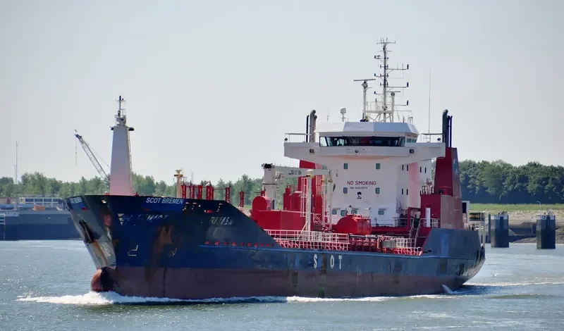 SCOT BREMEN Tanker IMO 9260835 photo 8