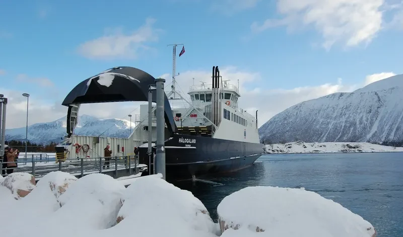 HALOGALAND Ro-Ro IMO 9260885 photo 2