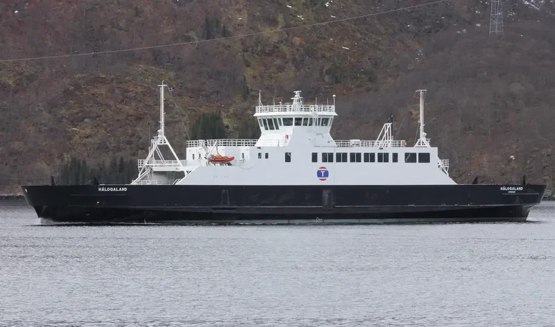 HALOGALAND Ro-Ro IMO 9260885 photo 4