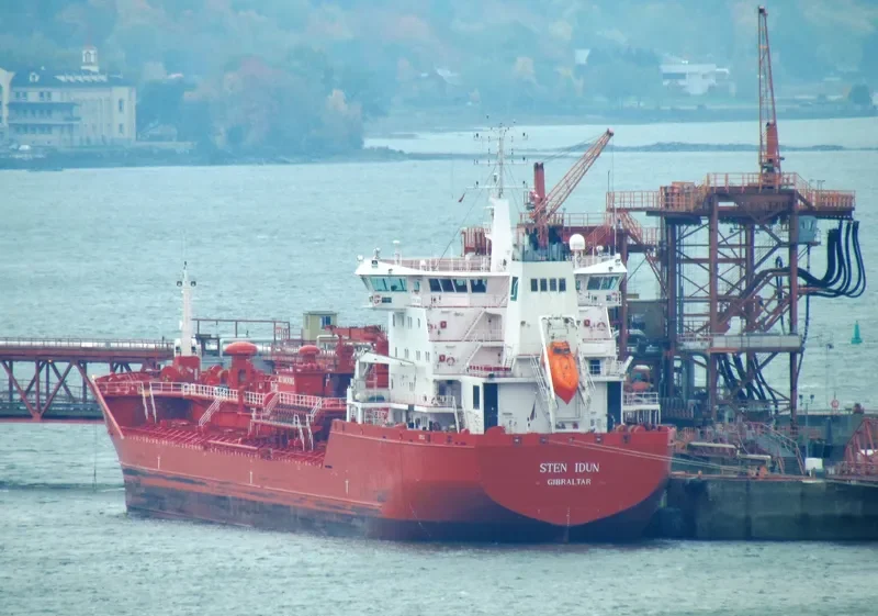 STEN IDUN Tanker IMO 9261102 photo 5
