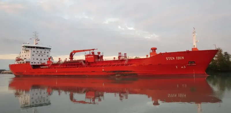 STEN IDUN Tanker IMO 9261102 photo 9