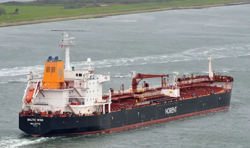 BALTIC WIND Tanker IMO 9261401 photo 4