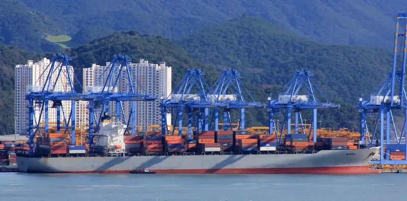 IKARIA Container Ship IMO 9261449 photo 5