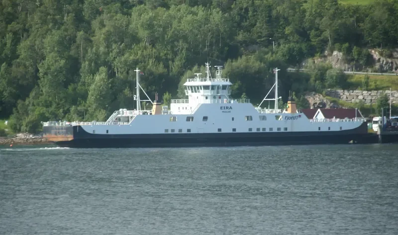 EIRA Ro-Ro IMO 9261621 photo 4