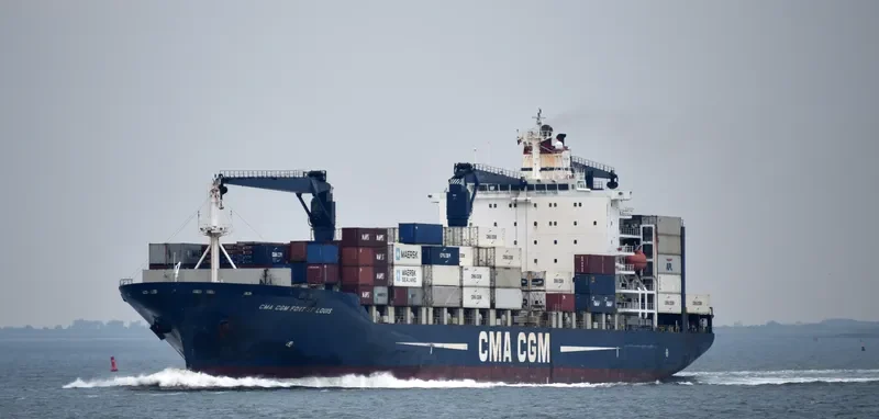 CMA CGM FORT ST LOUIS Container Ship IMO 9261889 photo 2
