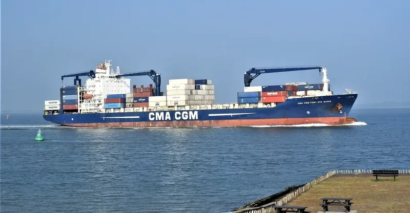 CMA CGM FORT STE MARIE Container Ship IMO 9261906 photo 5