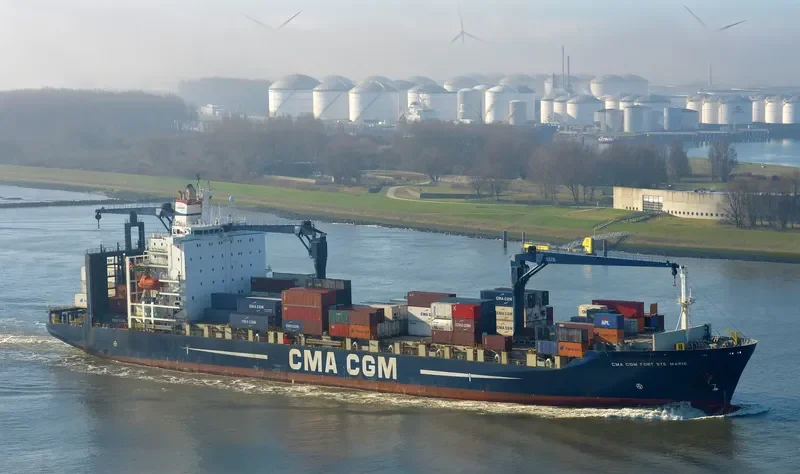 CMA CGM FORT STE MARIE Container Ship IMO 9261906 photo 9