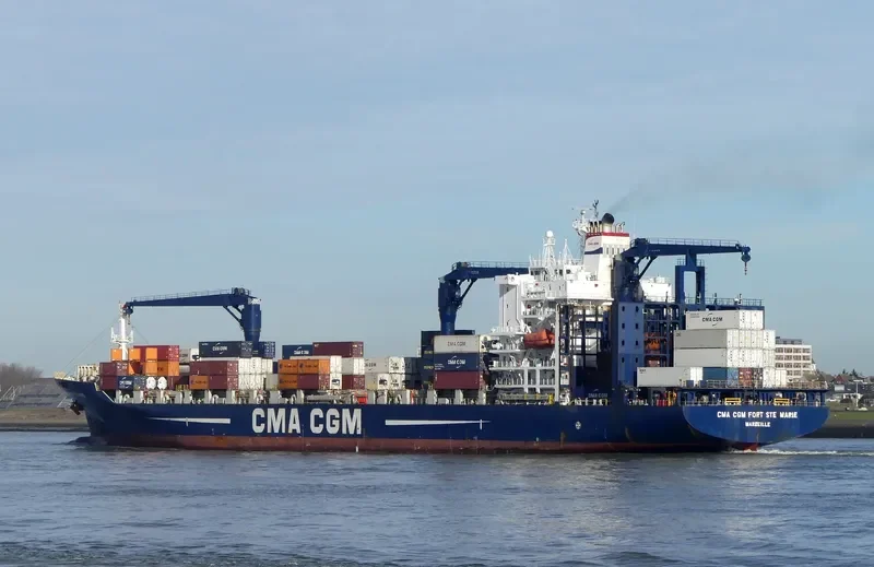 CMA CGM FORT STE MARIE Container Ship IMO 9261906 photo 10