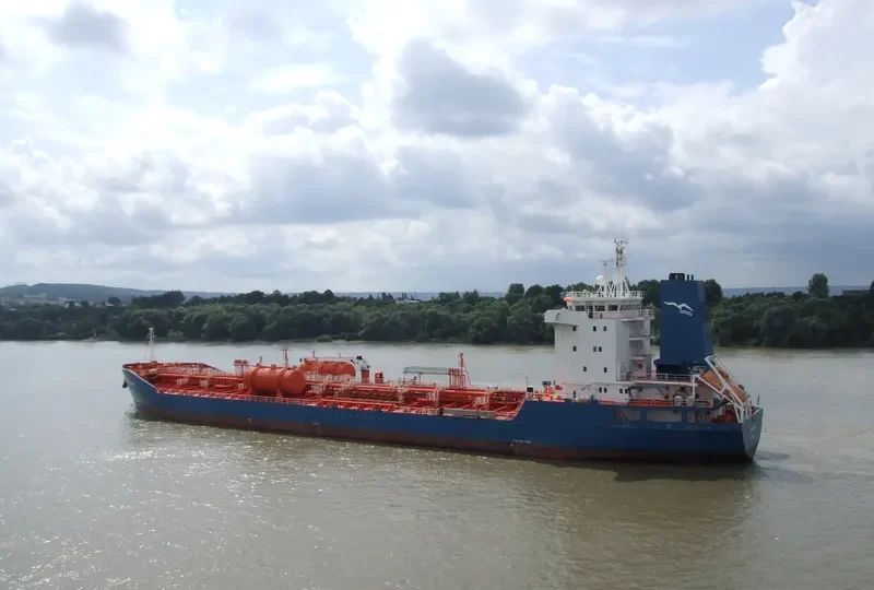 DUKE Tanker IMO 9262259 photo 6