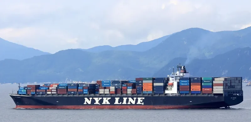 MSC AQUARIUS Container Ship IMO 9262704 photo 4