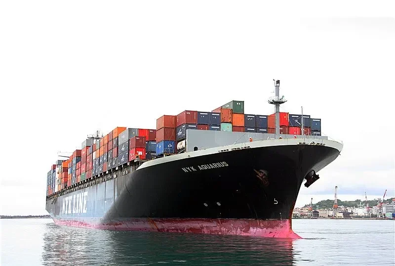 MSC AQUARIUS Container Ship IMO 9262704 photo 10