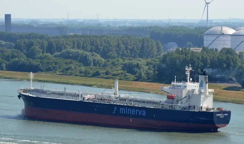MINERVA LYDIA Tanker IMO 9262900 photo 5