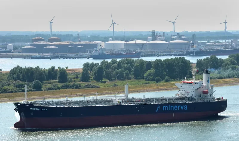 MINERVA LYDIA Tanker IMO 9262900 photo 6