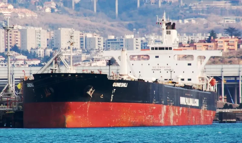 LINDA I Tanker IMO 9262924 photo 6