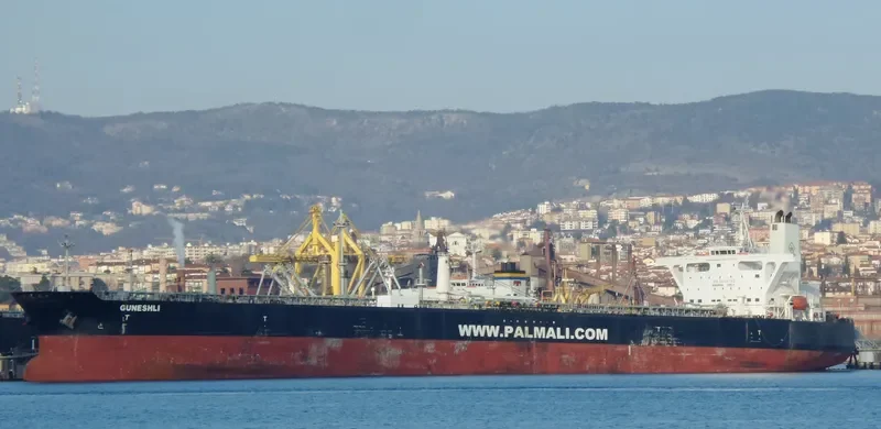 LINDA I Tanker IMO 9262924 photo 9