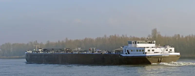 VLISSINGEN Tanker IMO 9263033 photo 8