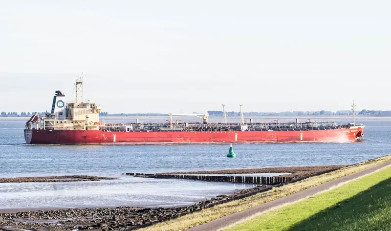 HAFNIA RAINIER Tanker IMO 9263186 photo 7