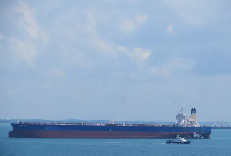 COSGREAT LAKE Tanker IMO 9263215 photo 6