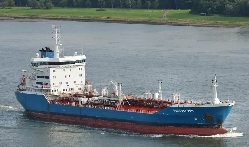 FURE FLADEN Tanker IMO 9263382 photo 7