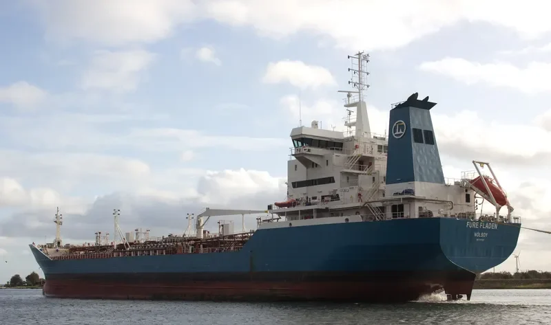 FURE FLADEN Tanker IMO 9263382 photo 8