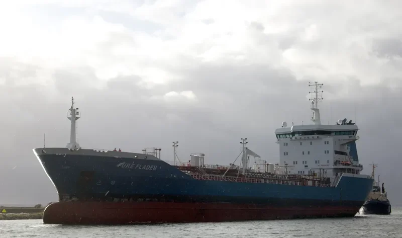 FURE FLADEN Tanker IMO 9263382 photo 9