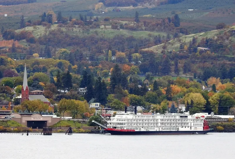 AMERICAN EMPRESS Passenger Ship IMO 9263538 photo 6