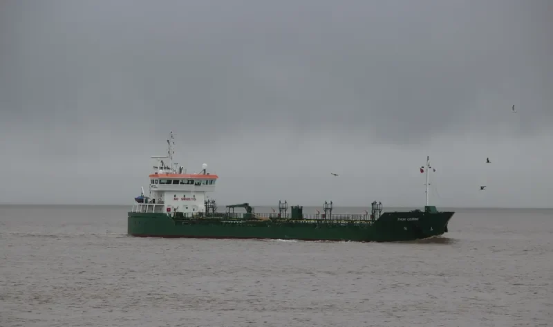 THUN GEMINI Tanker IMO 9263590 photo 8