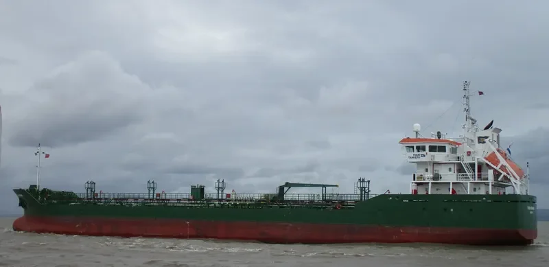 THUN GEMINI Tanker IMO 9263590 photo 9
