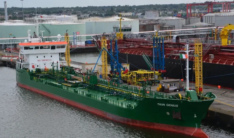 THUN GENIUS Tanker IMO 9263605 photo 7