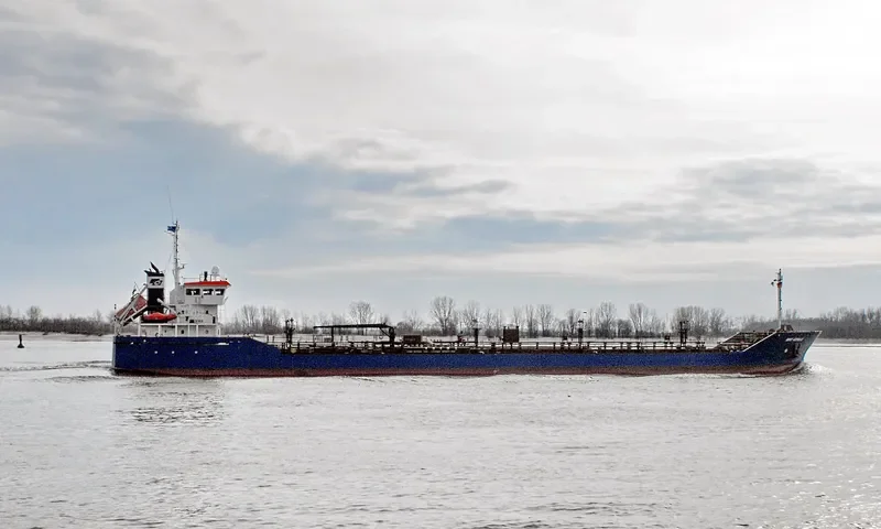 THUN GENIUS Tanker IMO 9263605 photo 10