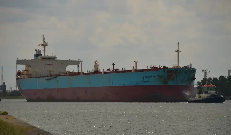 AZIMUTH Tanker IMO 9263643 photo 2