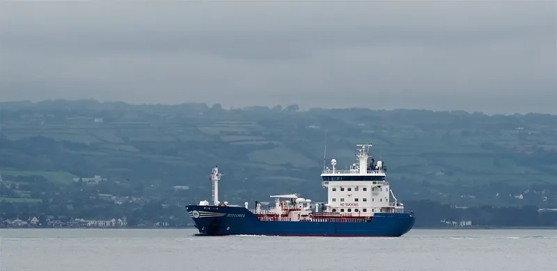 BITFLOWER Tanker IMO 9263930 photo 8