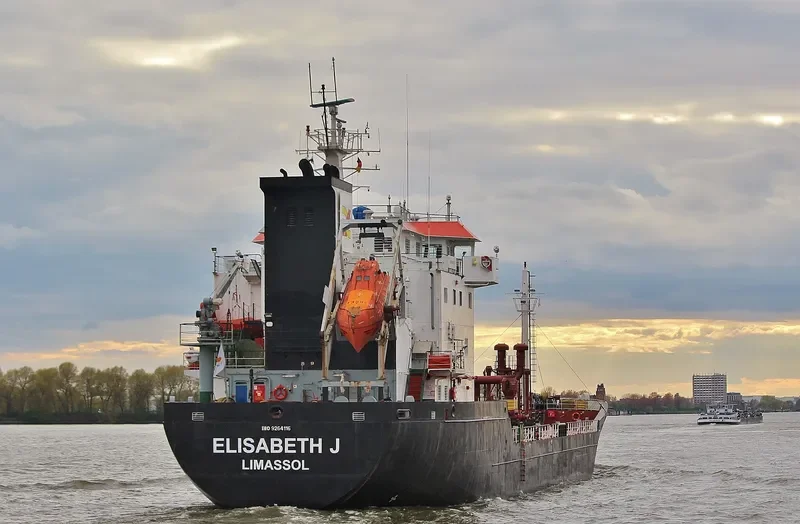 ELISABETH J Tanker IMO 9264116 photo 9
