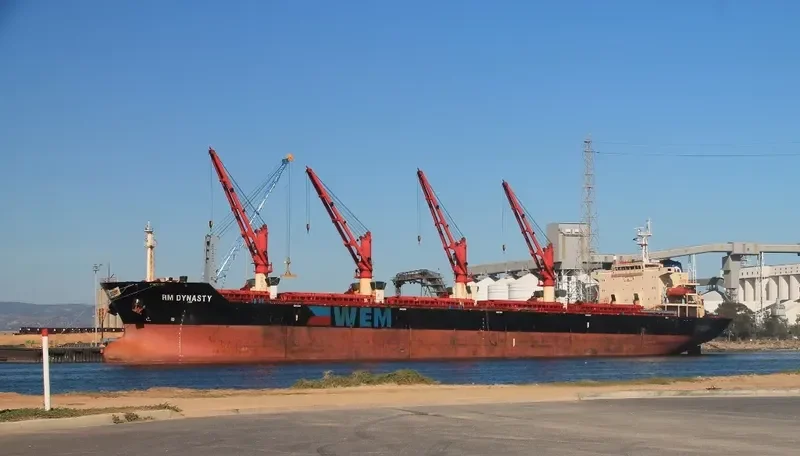TRIUMPH Bulk Carrier IMO 9264130 photo 10