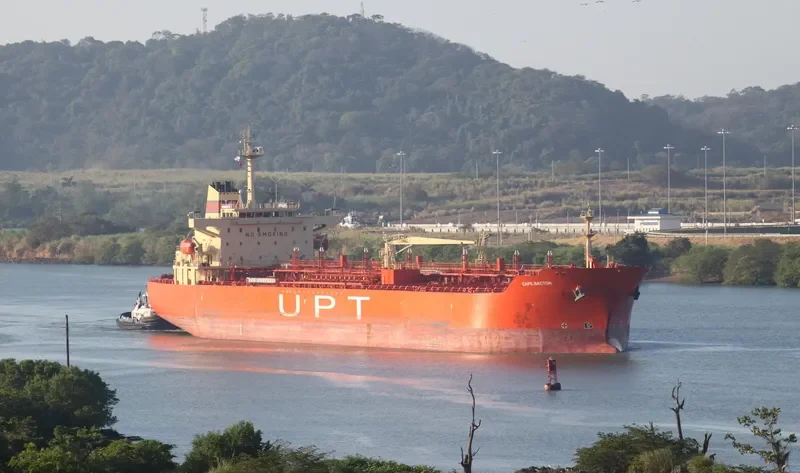 CAPE BACTON Tanker IMO 9264283 photo 2