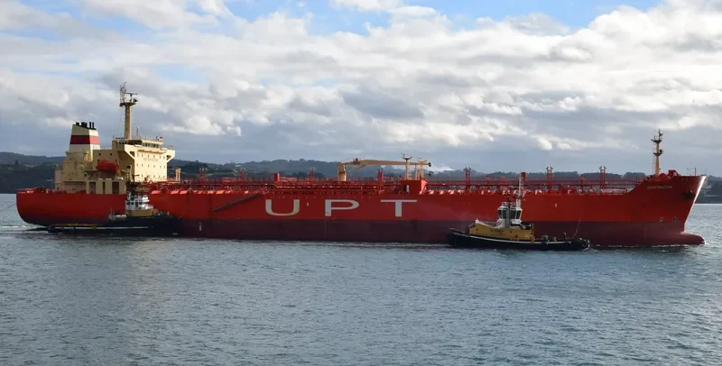 CAPE BACTON Tanker IMO 9264283 photo 8